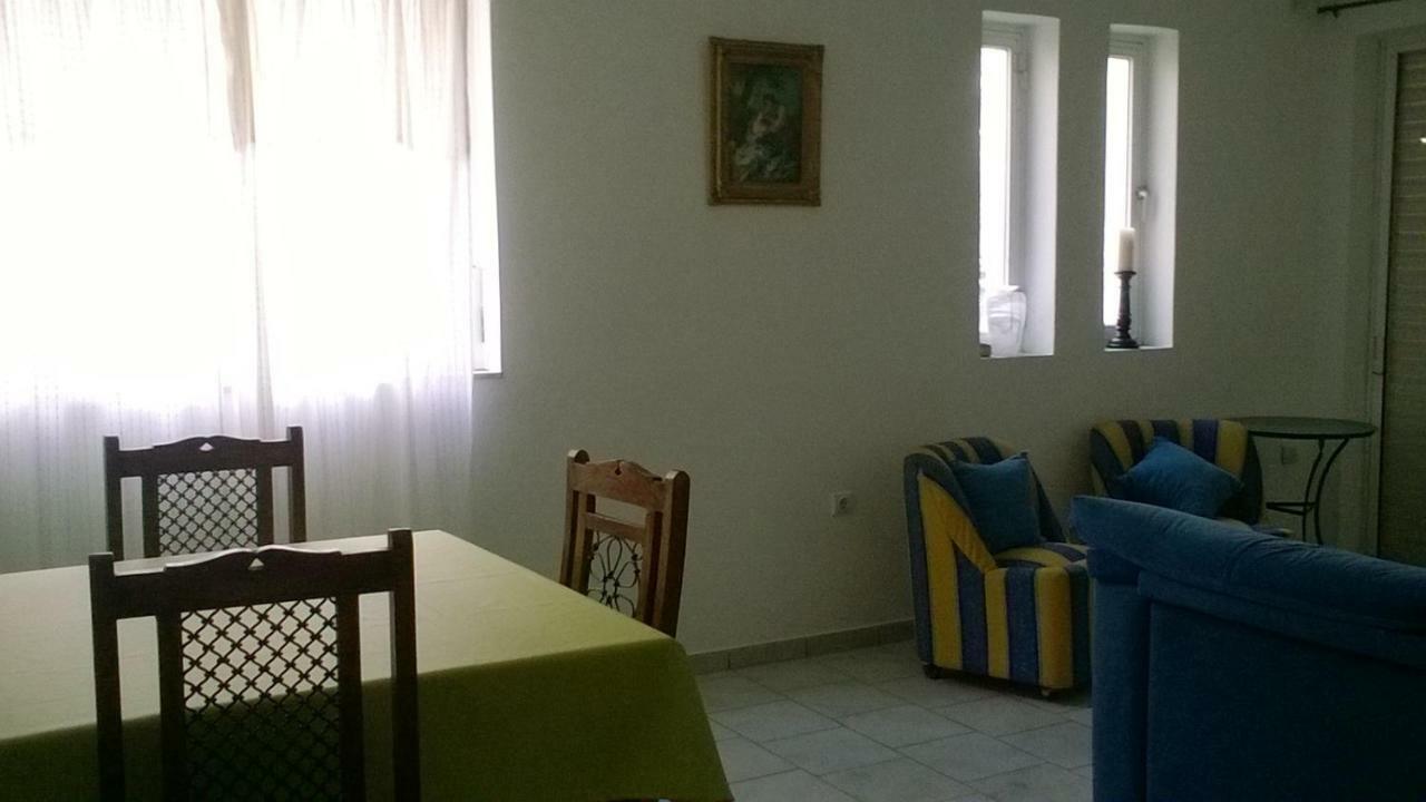 Nireos Proteos 20 Rafína Exterior foto